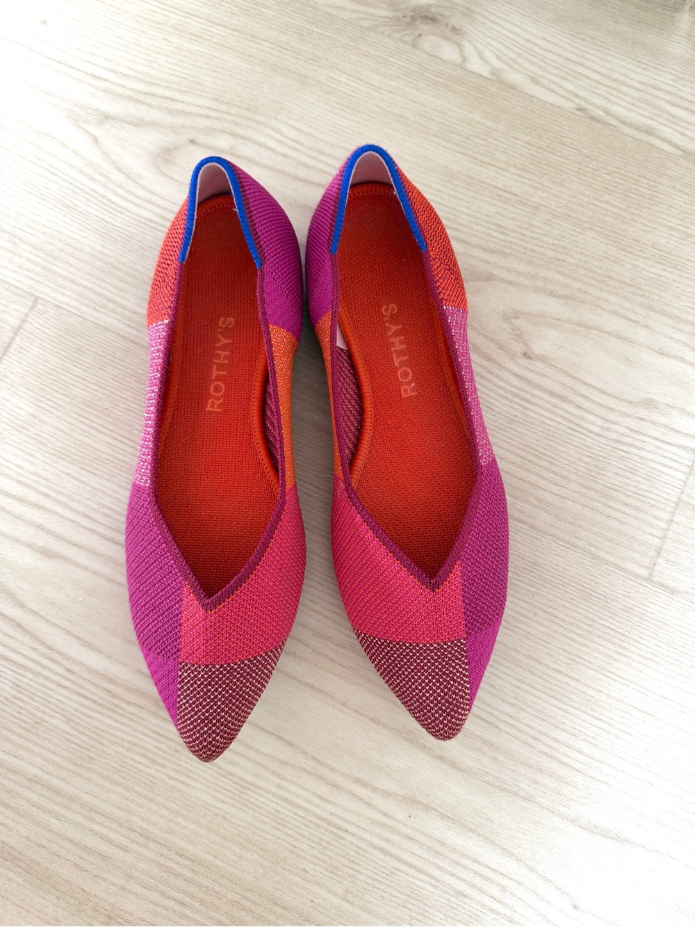 ROTHY'S pomegranate metallic pointy flats RARE RETIRED color / size 7.5